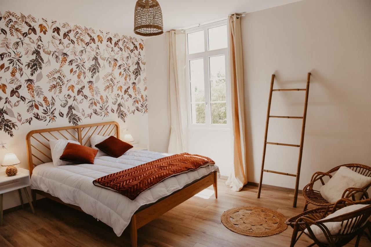 Maison De Campagne, Bord De Lac, Piscine, Billard 11 Per Plieux Екстериор снимка
