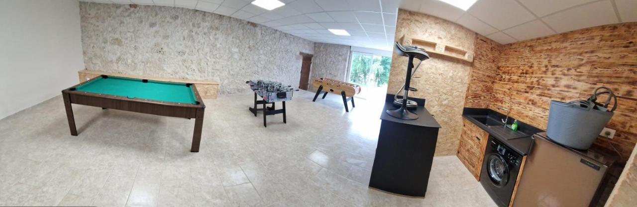 Maison De Campagne, Bord De Lac, Piscine, Billard 11 Per Plieux Екстериор снимка
