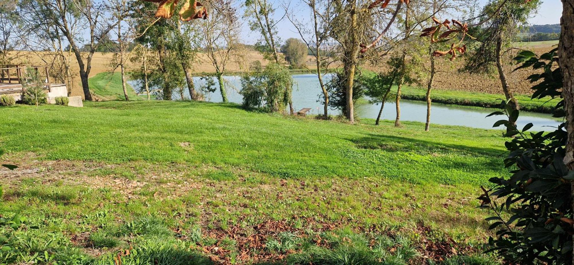 Maison De Campagne, Bord De Lac, Piscine, Billard 11 Per Plieux Екстериор снимка